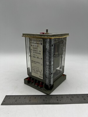SCHLEICHER MIKROLAIS TYPE DZ 12-SL Time Delay Relay 110-115V 0.03-1 Sec GERMANY