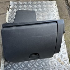 2016 RENAULT CAPTUR MK1 DASHBOARD GLOVE BOX 685000850R