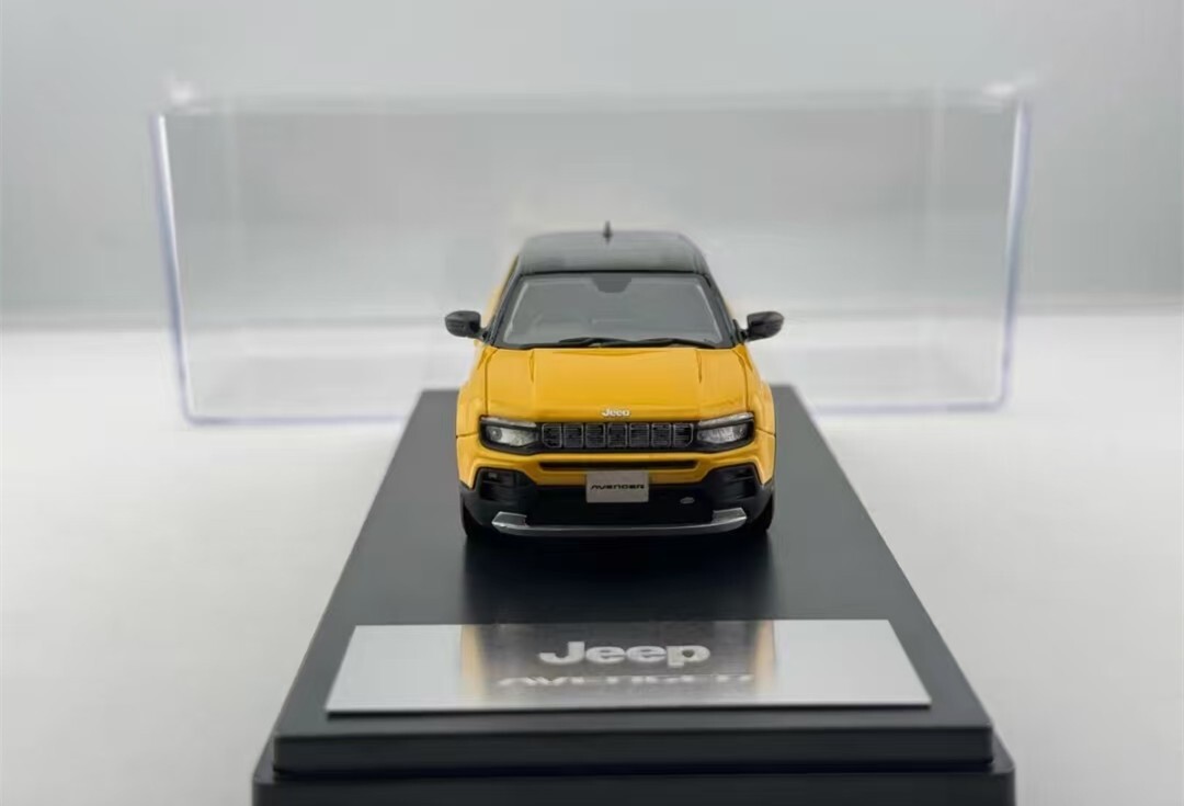 1/43 JEEP AVENGER 2023 Car Model Pure electric vehicle model