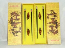 2 Japanese/Chinese Chopstick With Duck Rest In Decorative Floral Gift Box Set.