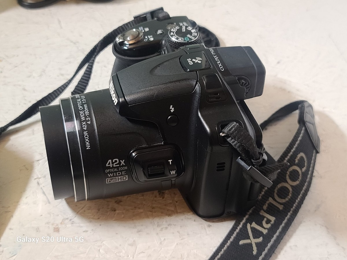 Nikon COOLPIX P520 Digital Camera Black GPS 42x Optical Zoom w