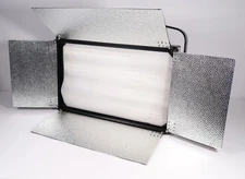 (Lot of 2) iKan Corp S400D 4 Bulb Studio Fluorescent Photography Light Fixtures