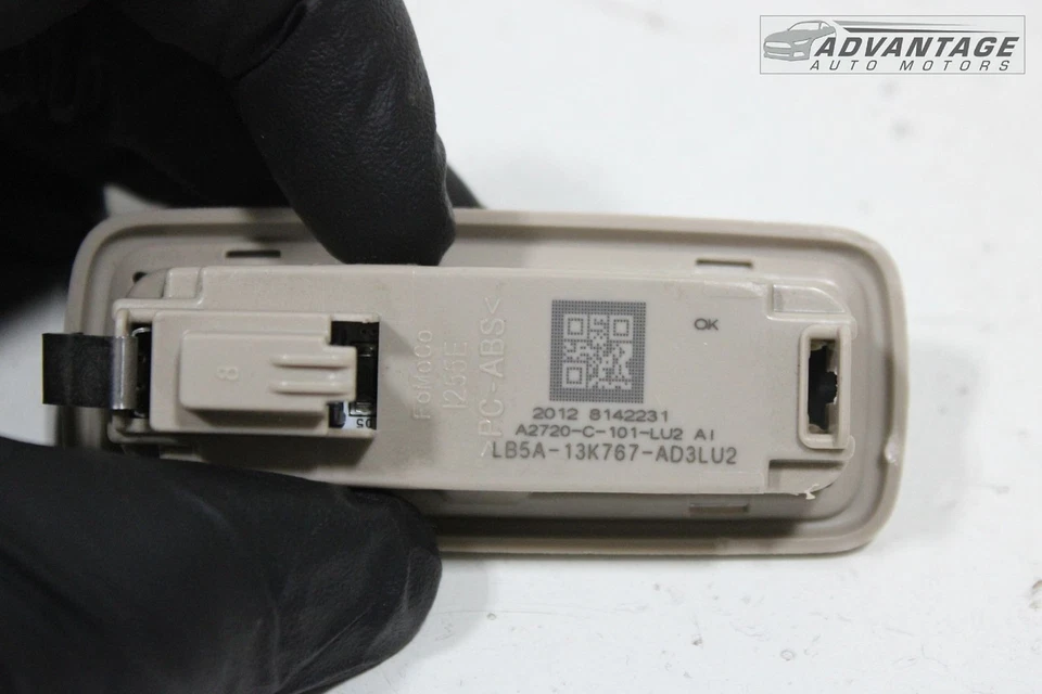 Ford Explorer 2020-2024 techo superior cúpula luz lectura mapa lámpara OEM Foto 4 de 4