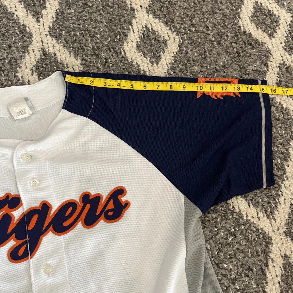 Justin Verlander Detroit Tigers Jersey -  Genuine Merchandise - Image 2 of 4