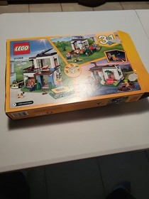 LEGO CREATOR: Modular Modern Home 31068 Missing Parts Of The Figures