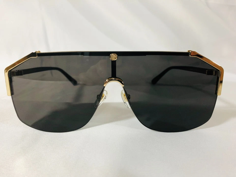 Authentic New Gucci GG0291S Gold / Grey Lens Shield Sunglasses 100% UV - Image 2 of 4