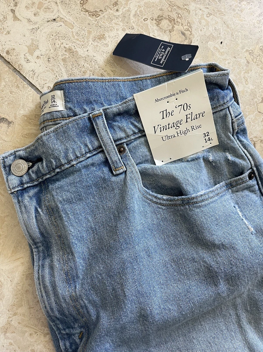 Brand new with Tags.. Vintage Style high rise Abercrombie & Fitch Jeans!