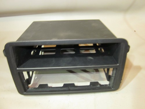 Autoradio VW Mittelkonsole mit Fach 1 TO 58857 0