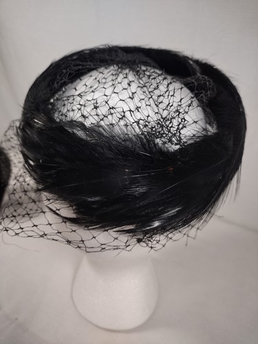 Vtg Lot of 3 Women’s Hats Black Netted Headband Feather - Picture 9 of 18