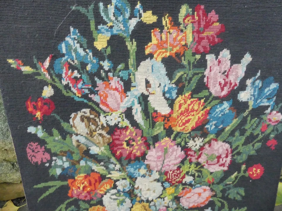 Tapisserie ancienne Canevas Médicis fleuri 55cm de large X 69cm de haut 1960 - Photo 2/4