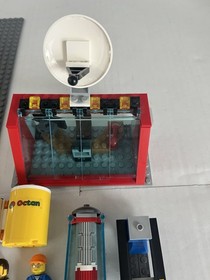 LEGO CITY MINFIGURE & PARTS LOT Police Patrol Boat 60277 60134 3368 Space Center