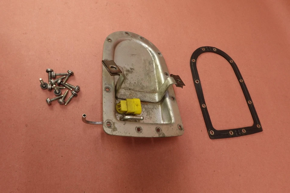 Harley-Davidson Dyna Fat Bob 2008-2013 FXDF bomba de combustible placa superior Foto 4 de 4