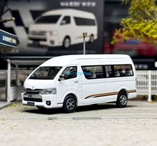 CR Masdi 1:64 White Hiace H200 Mini Van Sports Model Diecast Metal Car 