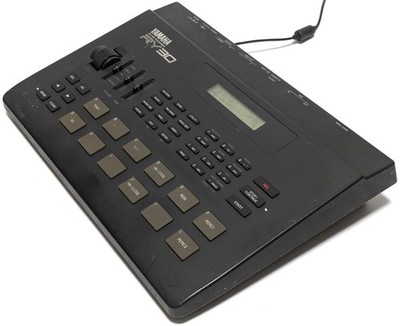 YAMAHA RY10プログラミングラマー Yamaha RY10 Drum Machine