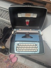 Smith-Corona Galaxie Twelve Blue Portable Manual Typewriter w/ Carrying Case thumbnail