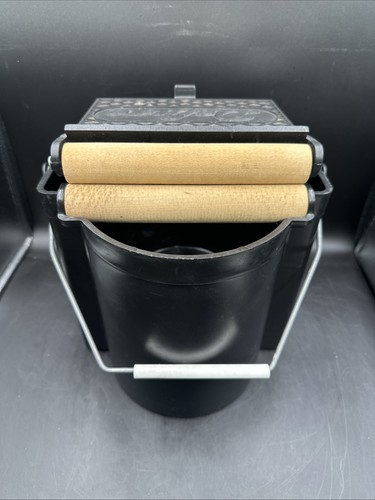 Deluxe Black Plastic Mop Pail With Wooden Rollers- Cleaning Tool