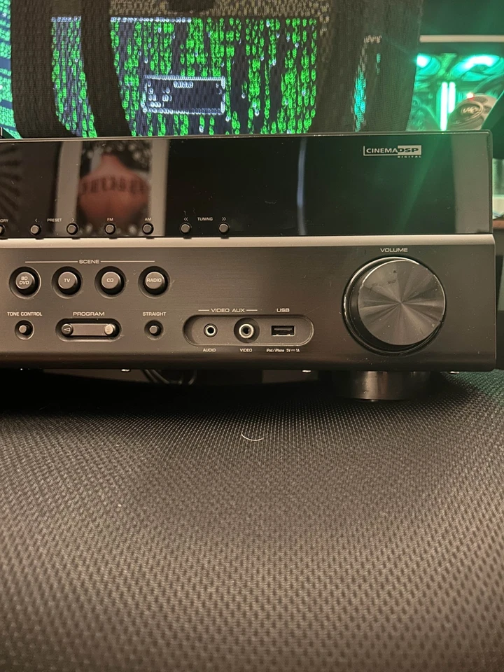 Yamaha RX-V373 AV Receiver bundled with Remote (B+ condition, Powers on) - Image 3 of 4