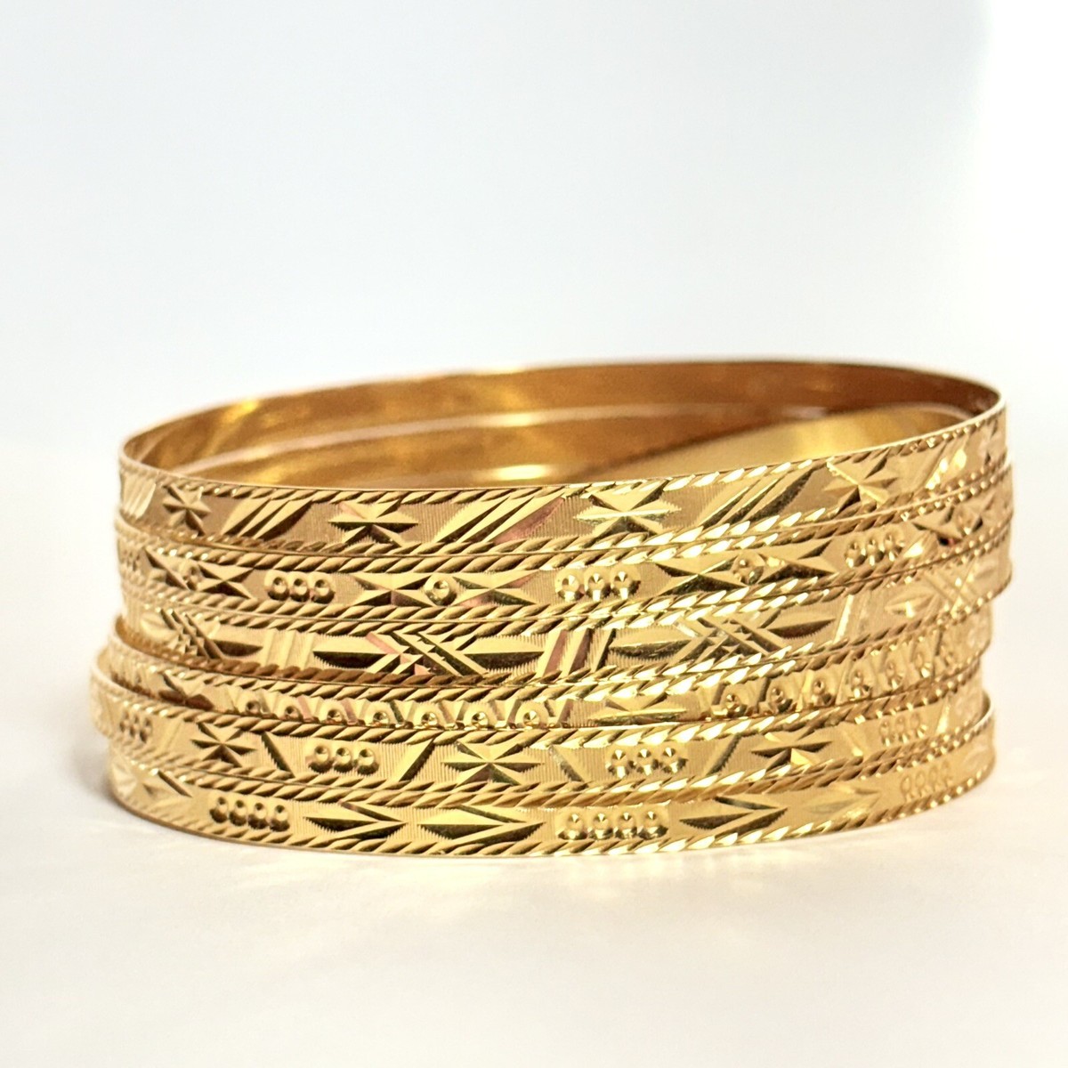 18K Yellow Gold Etched Seven-Day Semanario 4mm 7.5