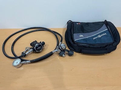 Aqua Lung Legend LX DIN Regulator with 7 foot hose and SPG and storage Bag
