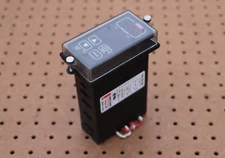 WATLOW CONTROLS 985A-1CD0-00AA TEMPERATURE CONTROLLER