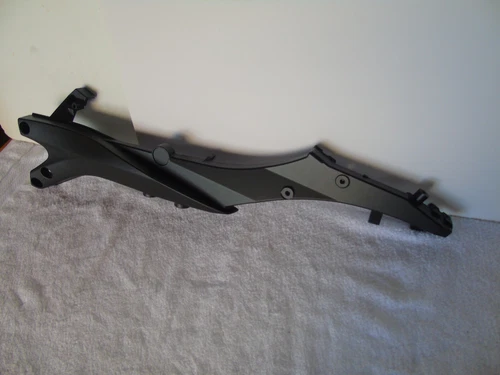 RAIL, SEAT LH (BLACK)