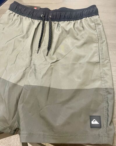 Quicksilver Men's Swim Trunks Quick Dry, Stretch, Size Small, NEW