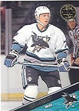 1993-94 Leaf #391 Igor Larionov - NM