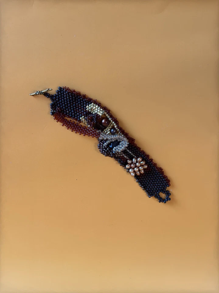 Artisan Peyote Stitch Bracelet Faceted Onyx Stone Center Glass Quartz Pearl Bead - Image 4 of 4