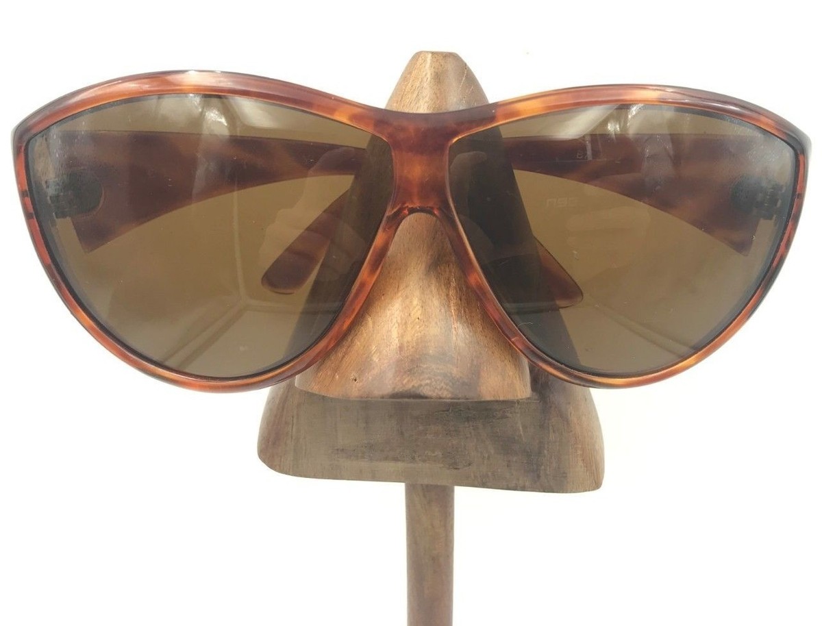 VintageELLEN Tracy ITALY UNISEX SUNGLASSES Vintage Ellen Tracy sunglass frames 033 90 1 Made... | Depop main image 2