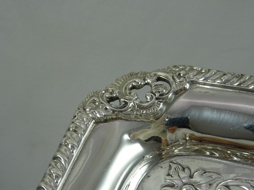 STUNNING `REYNOLDS ANGELS` st silver VICTORIAN DRESSING TABLE TRAY, 1899, 503gm - Picture 4 of 5