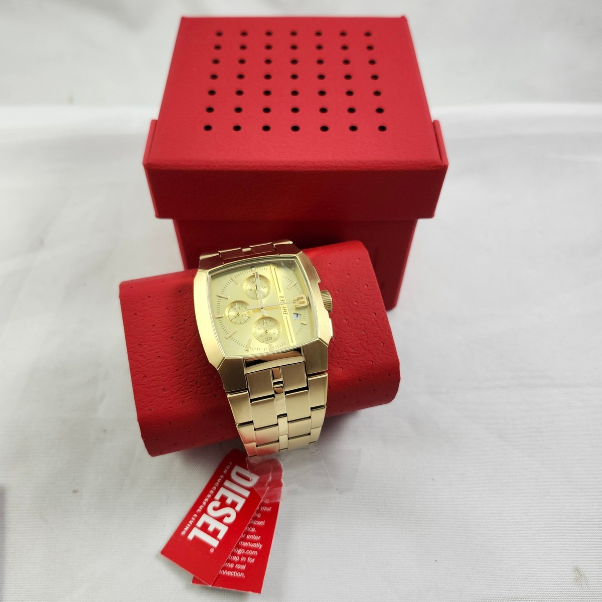 NEW Diesel Cliffhanger Large Gold Mens Chronograph Watch DZ4639