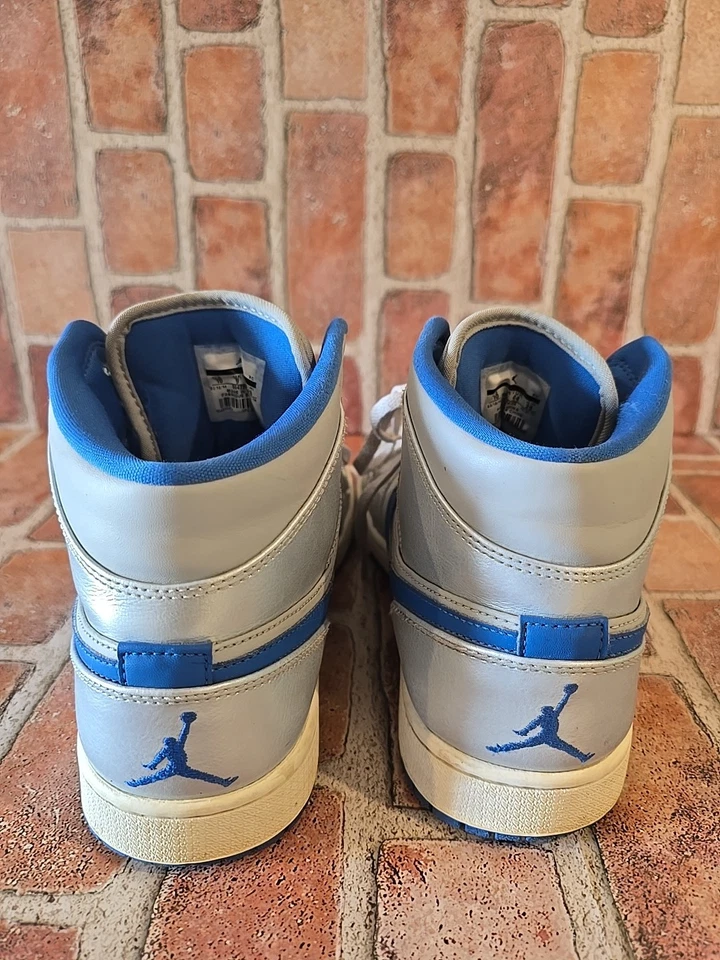 2014 Nike Air Jordan 1 retrô médio cinza lobo prata 554724-025 masculino tamanho 10  - Imagem 3 de 4