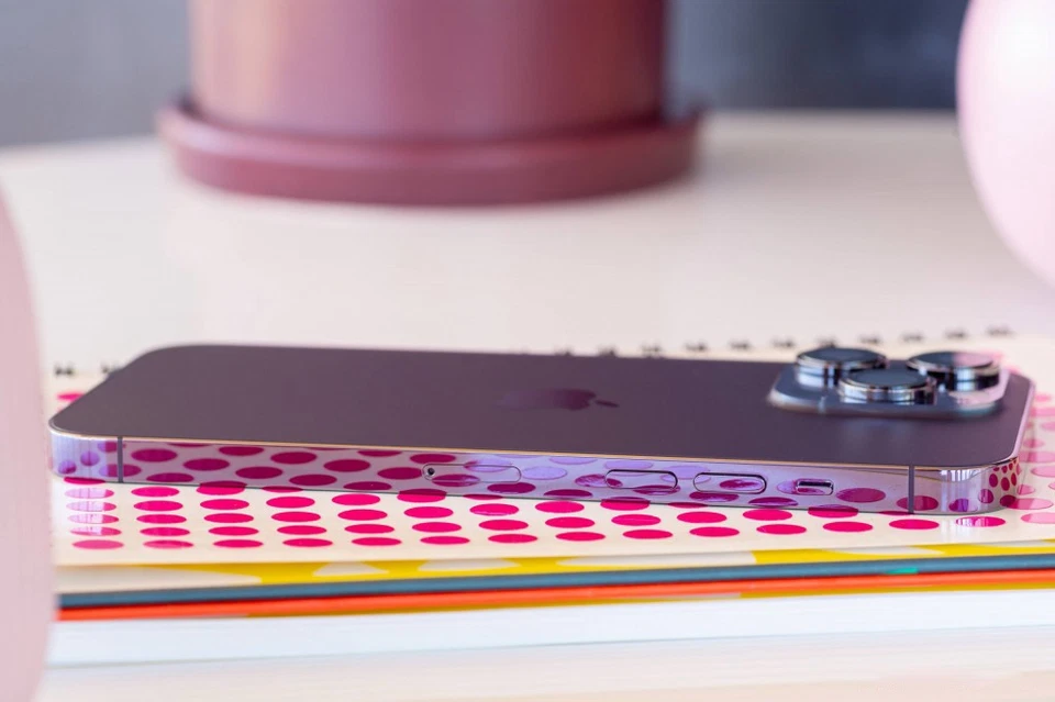 NUOVO Apple iPhone 14 Pro 5G 128GB/256GB Sigillato Sbloccato Smartphone Dual SIM - Immagine 3 di 4