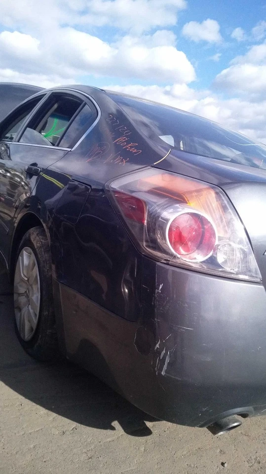 Guardabarros delantero derecho usado se adapta a: Nissan Altima Sdn 2009 delantero derecho grado A Foto 4 de 4