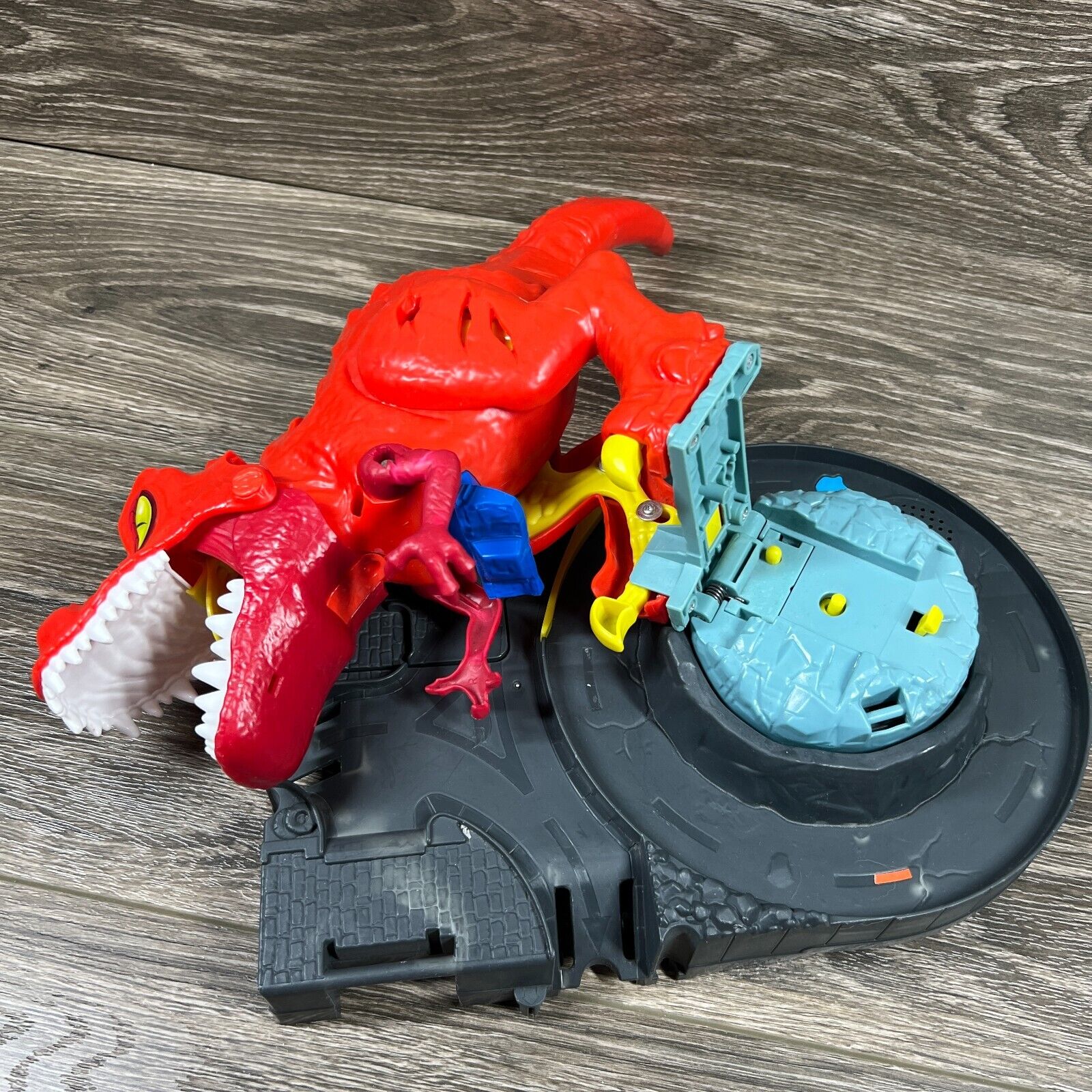 Hot Wheels T-Rex Rampage Track Circuit - Mattel — Juguetesland