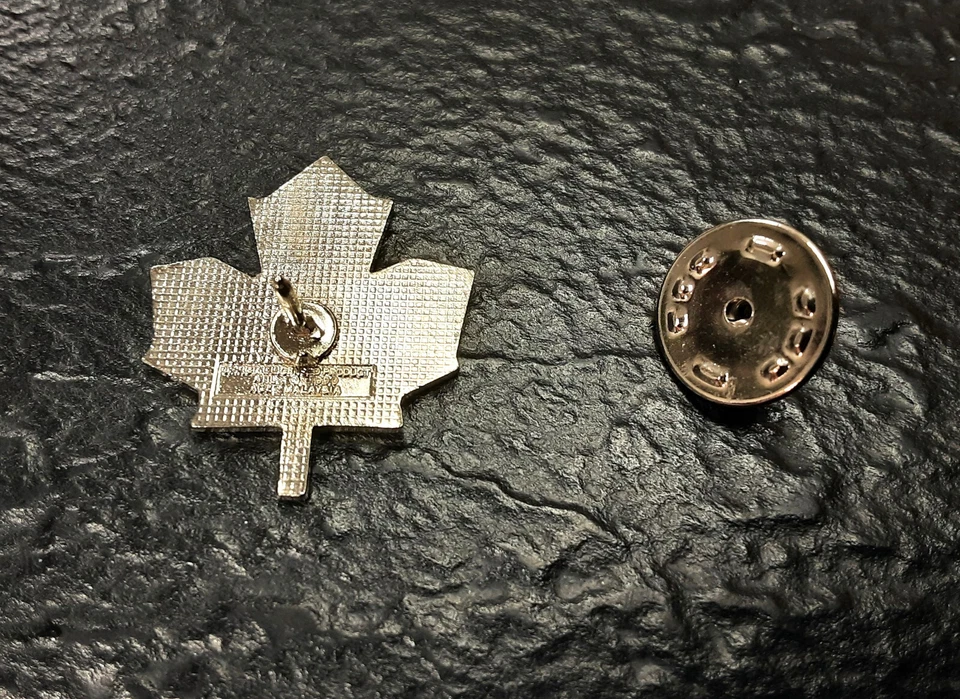 Prendedor vintage Newmarket 1986-1991 Saints AHL por ACE logotipo raro Canadá Foto 3 de 4