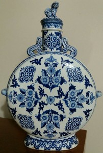 Antique Chinese Blue & White Moon Flask 13.5 inch high very unique and rare