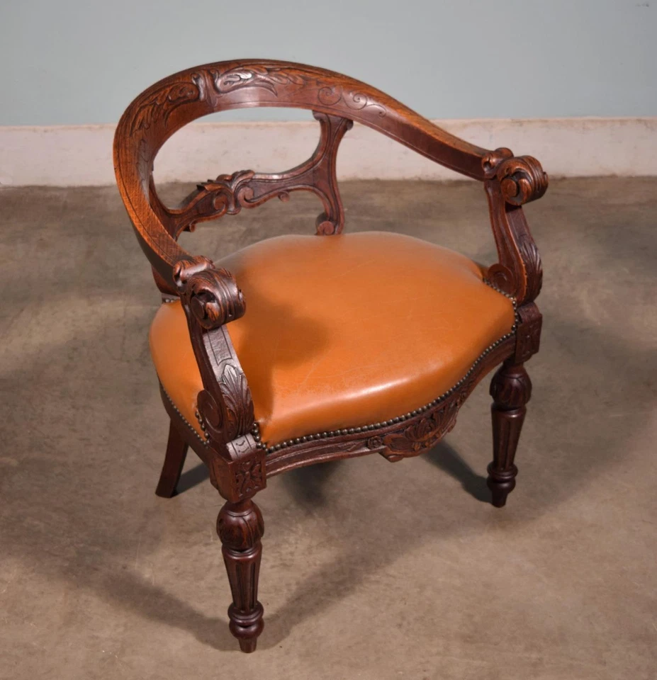 French Antique Renaissance Revival Oak & Leather Arm Chair Carved Wood - Image 3 of 4