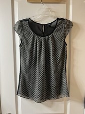  49. Banana Republic Sleeveless Sheer Blouse Size Small