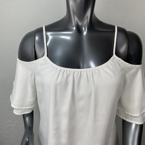 Soulmates Women White Cold Shoulder Ruched Sleeve Blouse Size S - Picture 2 of 9