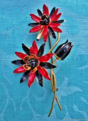 Antike Brosche Messing emailliert rot und schwarz Jugendstil Frankreich Antique broo