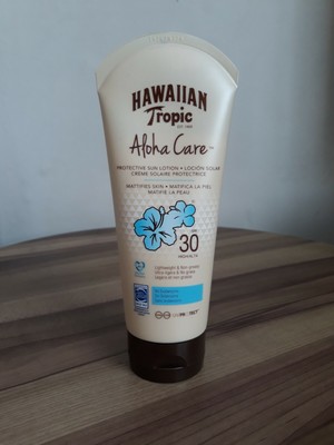 hawaiian tropic aloha care face