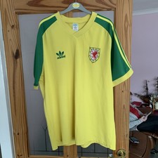 ADIDAS ORIGINALS WALES 1980-81 AWAY FOOTBALL SHIRT IN YELLOW XXL