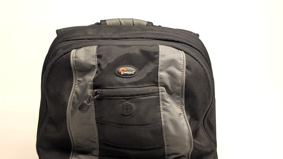 Lowepro CompuDaypack Camera Laptop Backpack – Black/Grey – Good Condition - Image 2 of 4