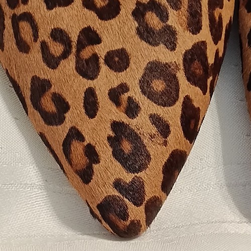 Clarks ~ Estampado de Leopardo ~ Bomba de Piel Sintética ~ 2 en Tacón ~ Para Mujer Talla 12M ~ Usado en Excelente Condición - Imagen 10 de 11