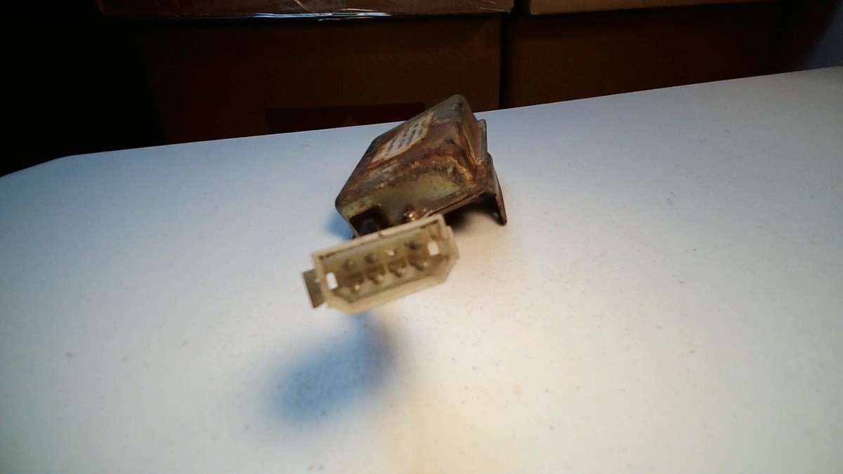 ‪T___kd07k  1979-1983 Datsun Nissan 280ZX Rear Defogger Defrost Control