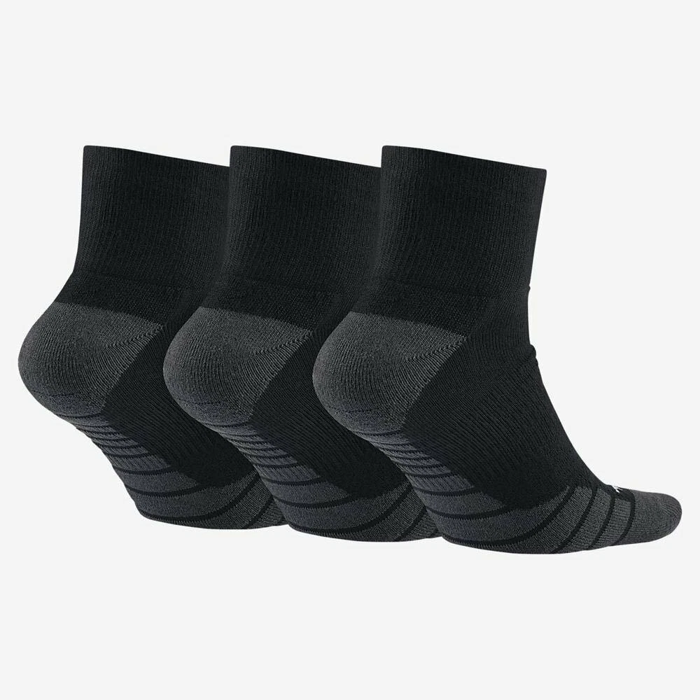 Nike Dri Fit Half Cushion Quarter Socks 3 Pack Size Medium