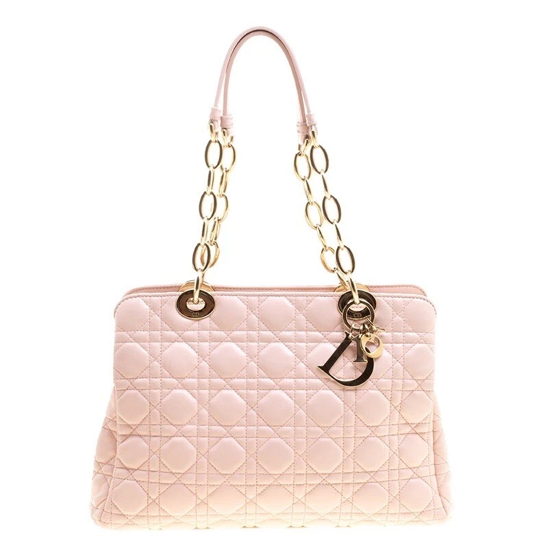 Grand sac fourre tout en cuir doux Christian Dior Cannage en or blush rose