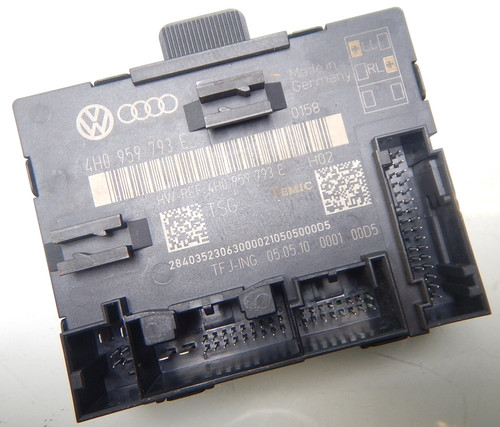 VW TOUAREG 7P / STEUERGERÄT TÜR TÜRSTEUERGERÄT / vorne links 4H0959793E (CB131)