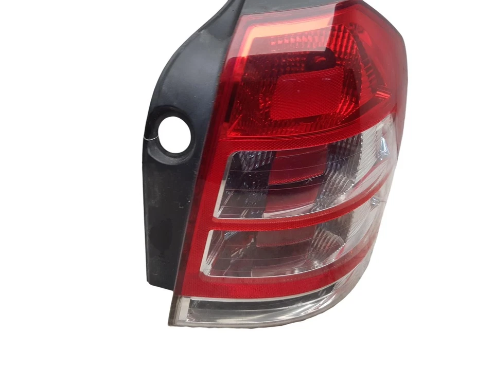Vauxhall Zafira B Taillight Lamp Off Side Right Rear 2013 95507729   - Image 4 of 4